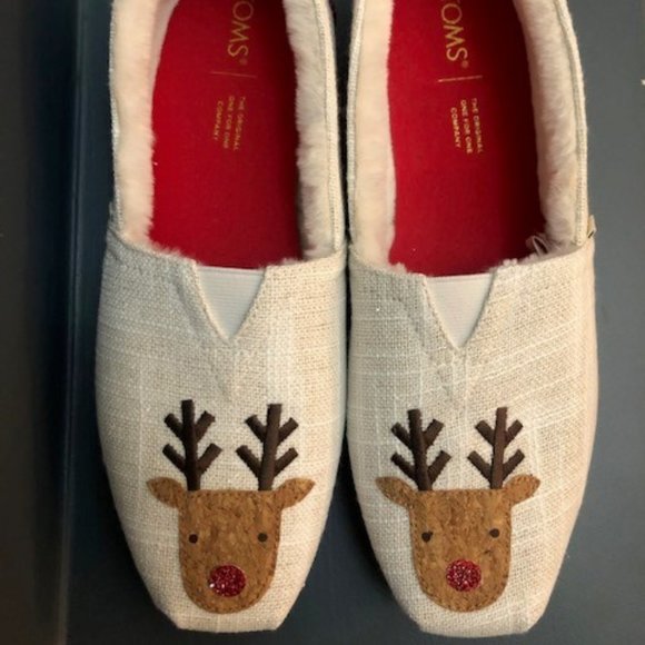 TOMS Sparkle Fuzzy Slip On Flats / Slippers with Embroidered Reindeer - Size 9 - Picture 3 of 6